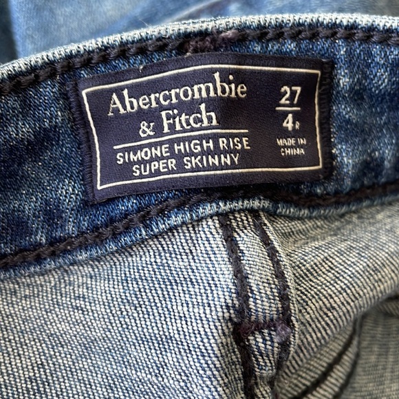 A&F Simone high rise super skinny Jean - Picture 9 of 9